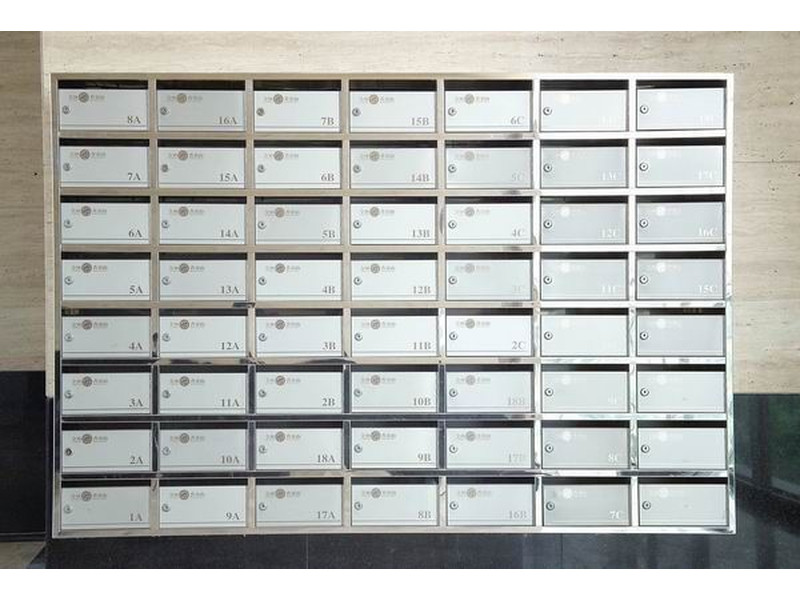 不銹鋼四門更衣柜